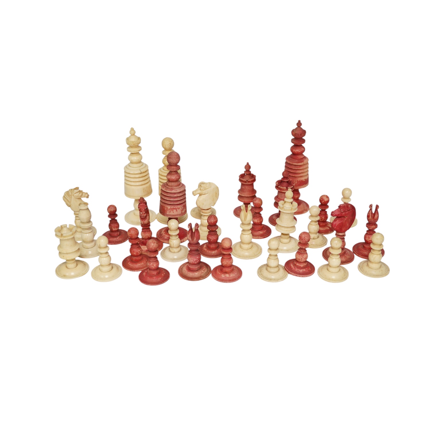 A 19th century barleycorn pattern bone set of chess pieces, 7.5cm high. Condition - fair, stained pieces faded